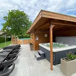 Riviera 4* Abádszalók