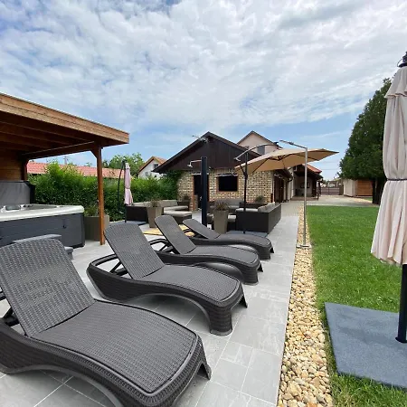 Riviera 4* Abádszalók