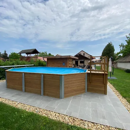 Riviera 3* Abadszalok