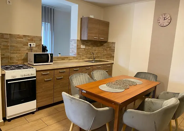 Riviera Konukevi 4*