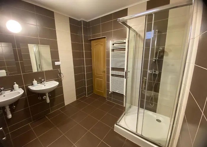 Riviera Konukevi 4*
