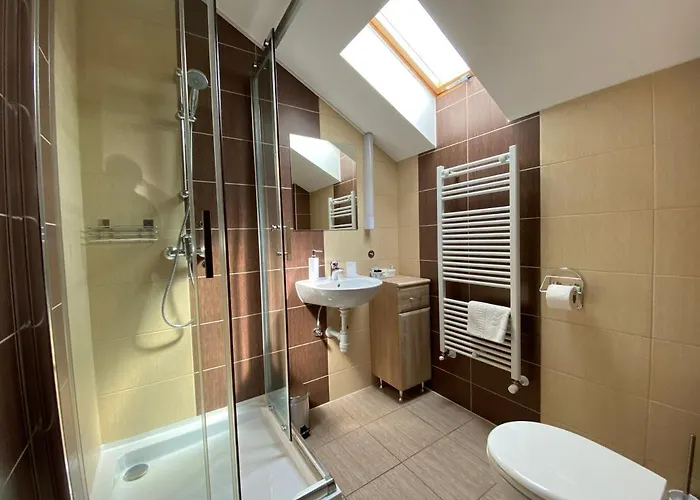 Konukevi Riviera 4*